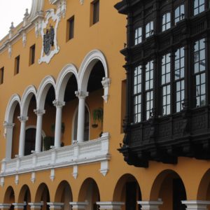 Bello edificio colonial para el ayuntamiento de Lima
