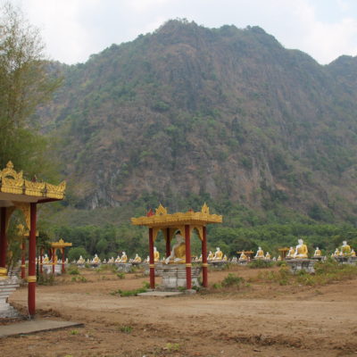Inmenso el jardín de los mil buddhas