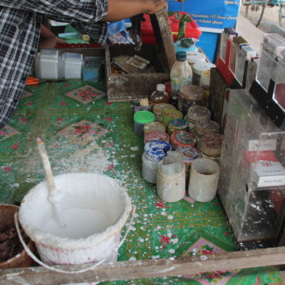 "Estanco" típico donde preparan y venden betel, así como tabaco