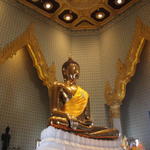 El buddha dorado de Wat Traimit, brillante a más no poder