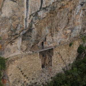 Lo que una vez fue el “puente del inca“, conectaba a través de caminos de montaña con otros ciudades