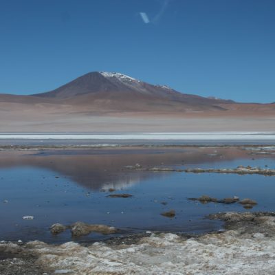 La laguna Chiarkota, atentamente observada por esta montaña, como muchas otras
