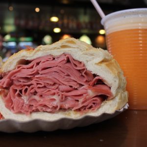 El gordo sandwich de mortadela de São Paulo... Muy relleno, pero al fin y al cabo mortadela