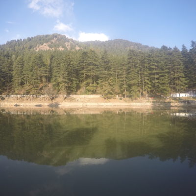 El lago Dal es sagrado, pero está muy sucio