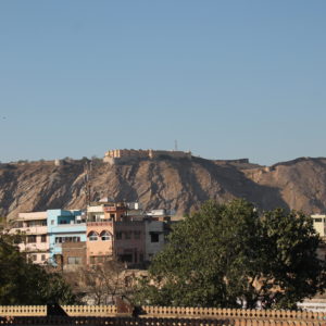 El fuerte de Nahargarh visto desde la Ciudad Rosa