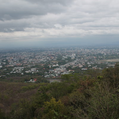 Vistas de Chiang Mai desde justo antes de llegar a Doi Suthep 