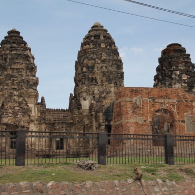 El templo jemer de Lopburi es pequeñito pero está bastante bien conservado