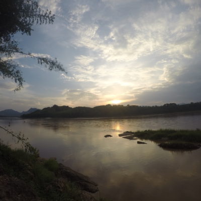 Bonito atardecer en el Mekong