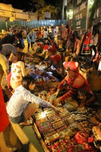 Mercadillo nocturno