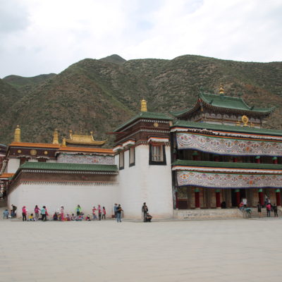 El templo de Labrang es un enorme recinto con muchos templos